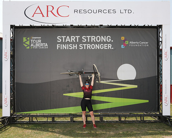 HERO WALL - POWERED BY ARC-869