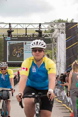 FINISH LINE CROSSING --4581