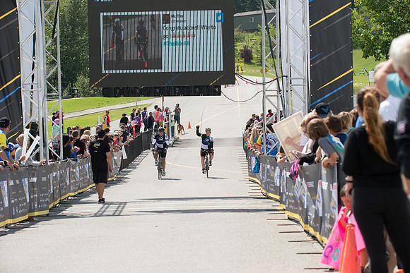 FINISH LINE CROSSING --2492