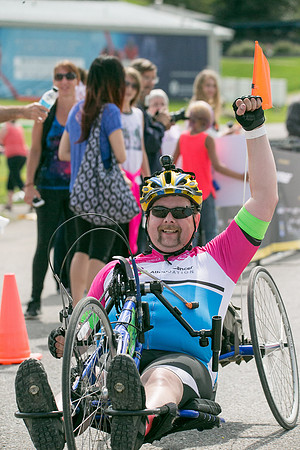 FINISH LINE CROSSING --2888
