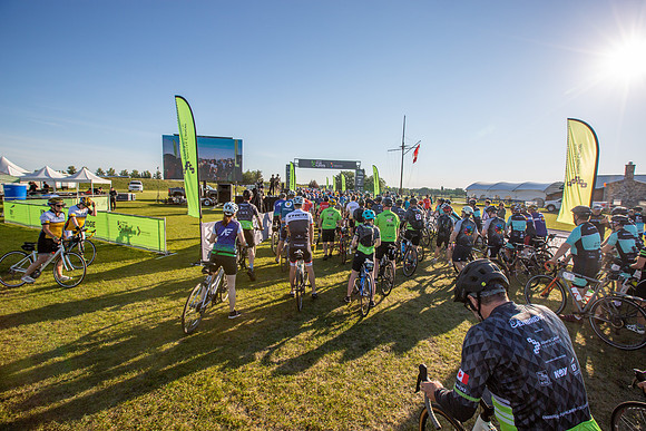 CAMP - RIDERS LEAVING-132