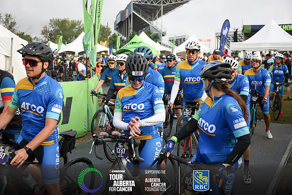 2-RIDERS LEAVING OC-1618