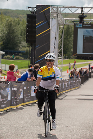 FINISH LINE CROSSING --4728
