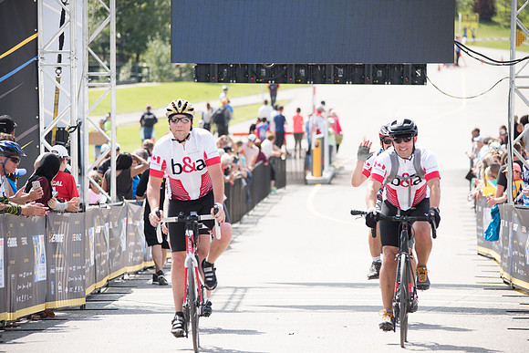 FINISH LINE CROSSING --3443