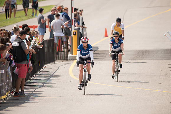FINISH LINE CROSSING --2309