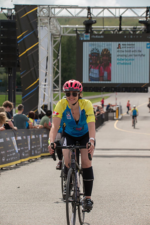 FINISH LINE CROSSING --4325