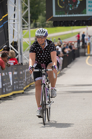 FINISH LINE CROSSING --3617