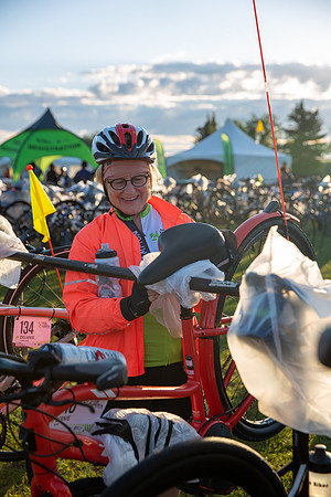 2-BIKE - RIDERS FIXING BIKES-15