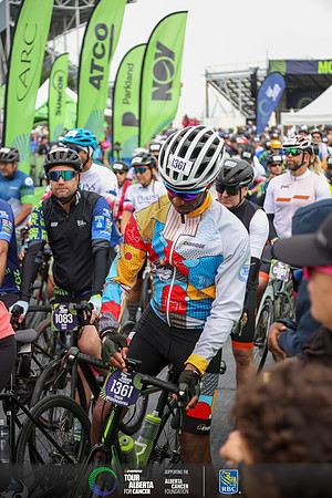 2-RIDERS LEAVING OC-1553
