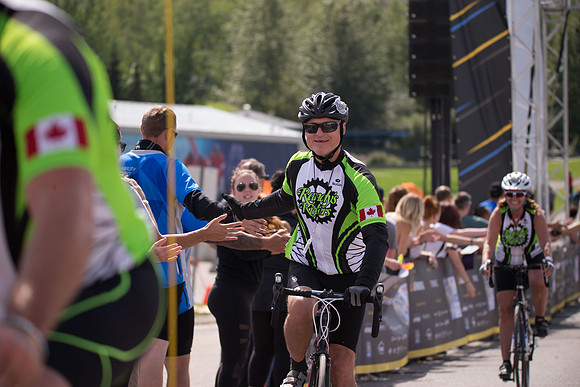FINISH LINE CROSSING --2996