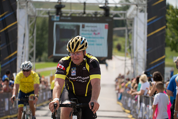 FINISH LINE CROSSING --2846
