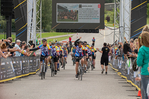 FINISH LINE CROSSING --4549