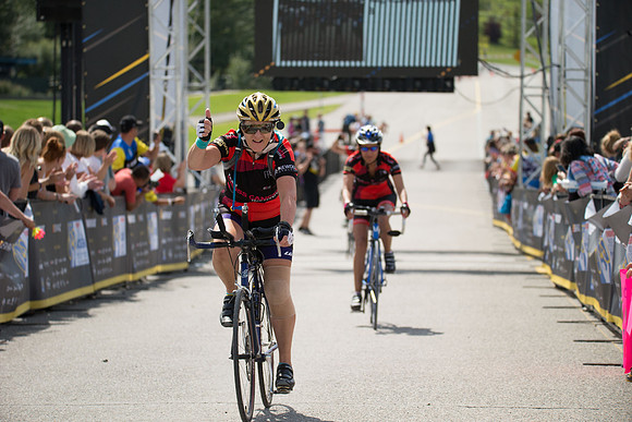 FINISH LINE CROSSING --3104