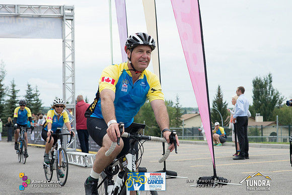 DAY 1- TheRideAB- h-8446