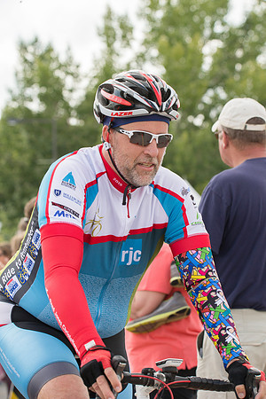 FINISH LINE CROSSING --3375