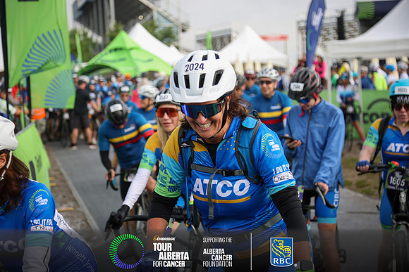 2-RIDERS LEAVING OC-806
