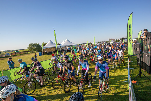 CAMP - RIDERS LEAVING-102