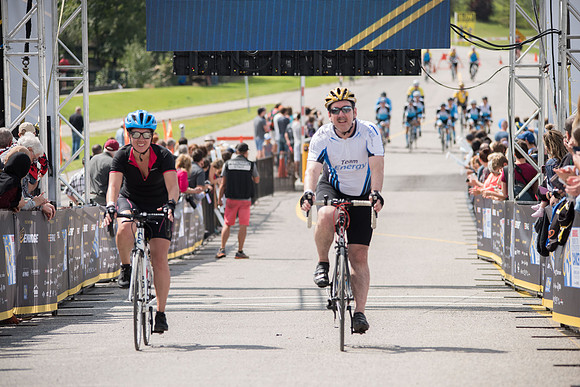 FINISH LINE CROSSING --2319