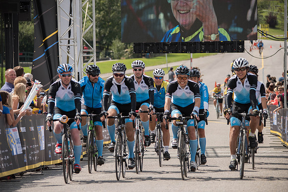 FINISH LINE CROSSING --2328