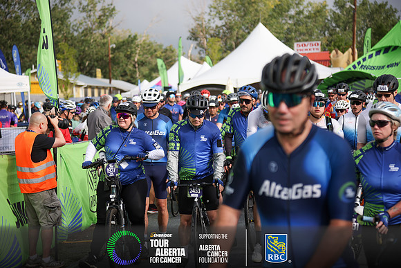 2-RIDERS LEAVING OC-709