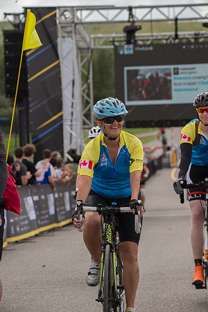 FINISH LINE CROSSING --4834