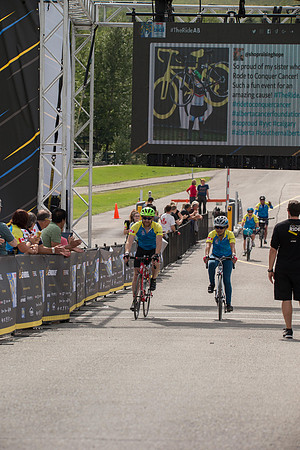 FINISH LINE CROSSING --4368