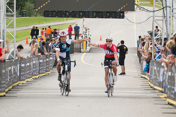 FINISH LINE CROSSING --3163
