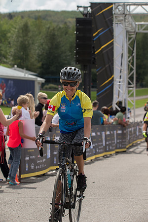 FINISH LINE CROSSING --4322