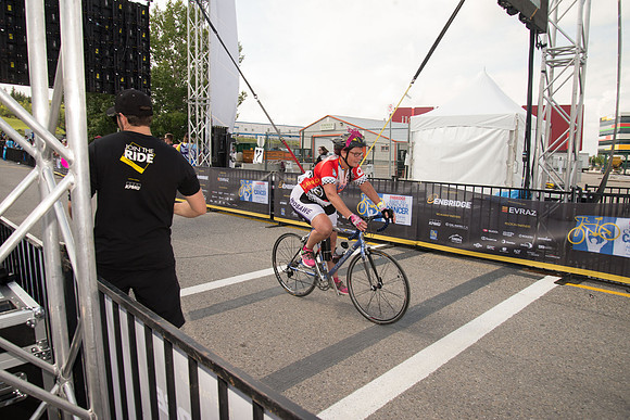 FINISH LINE CROSSING --0340