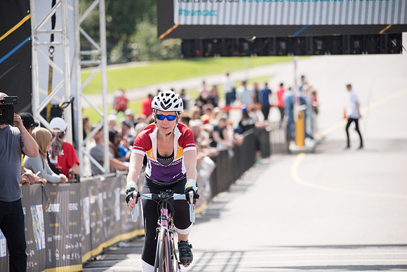 FINISH LINE CROSSING --3377