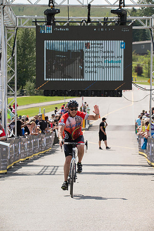 FINISH LINE CROSSING --2474