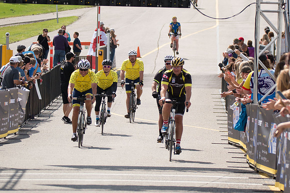 FINISH LINE CROSSING --2837