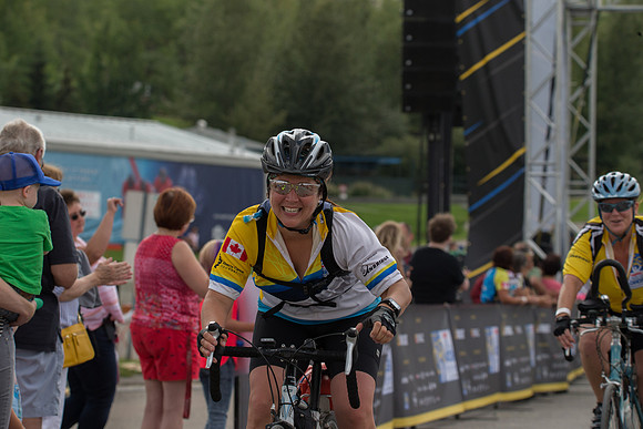 FINISH LINE CROSSING --4437