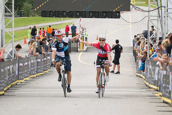 FINISH LINE CROSSING --3167