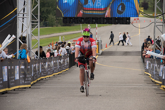 FINISH LINE CROSSING --1710