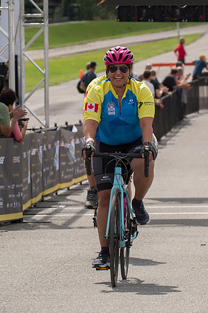 FINISH LINE CROSSING --4303