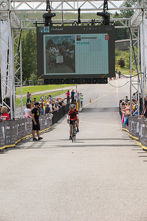 FINISH LINE CROSSING --3626