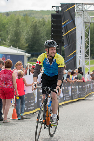 FINISH LINE CROSSING --4498