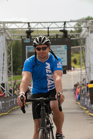 FINISH LINE CROSSING --3609