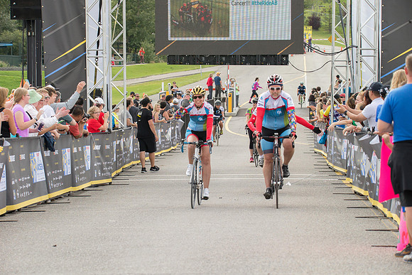 FINISH LINE CROSSING --3366-2