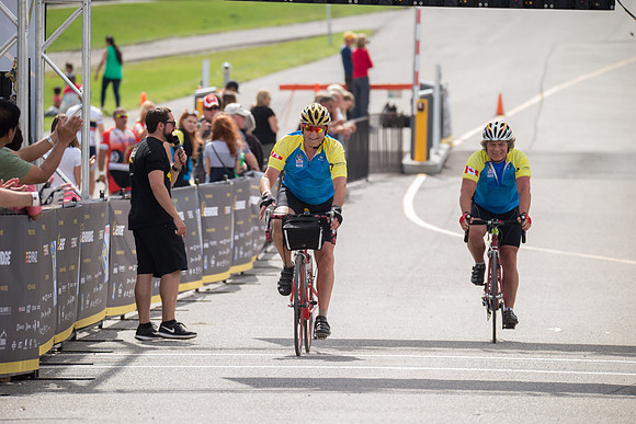 FINISH LINE CROSSING --4632