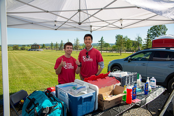 2-VOLUNTEERS-17