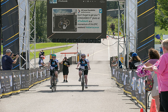 FINISH LINE CROSSING --3287