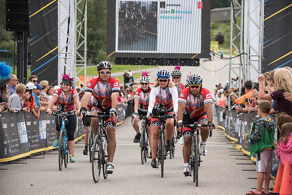 FINISH LINE CROSSING --2837