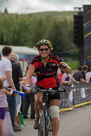 FINISH LINE CROSSING --4854