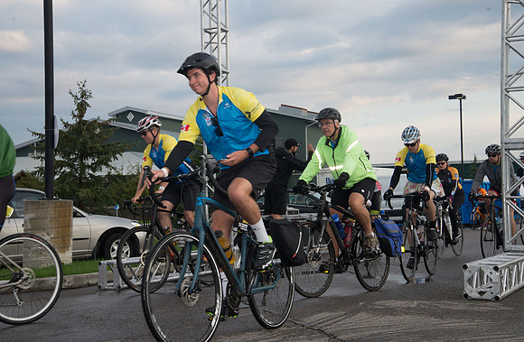 DAY 2- TheRideAB-leaving camp-9313