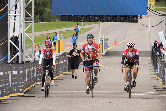 FINISH LINE CROSSING --1169