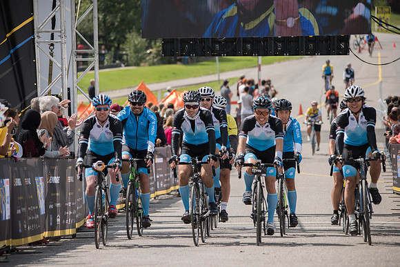 FINISH LINE CROSSING --2326