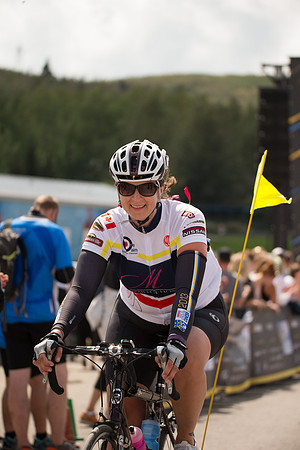 FINISH LINE CROSSING --3140
